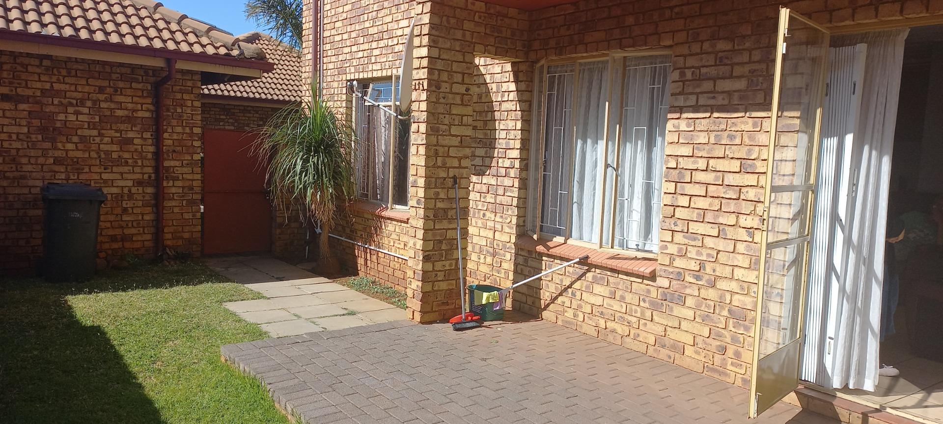 3 Bedroom Apartment for Sale - Gauteng