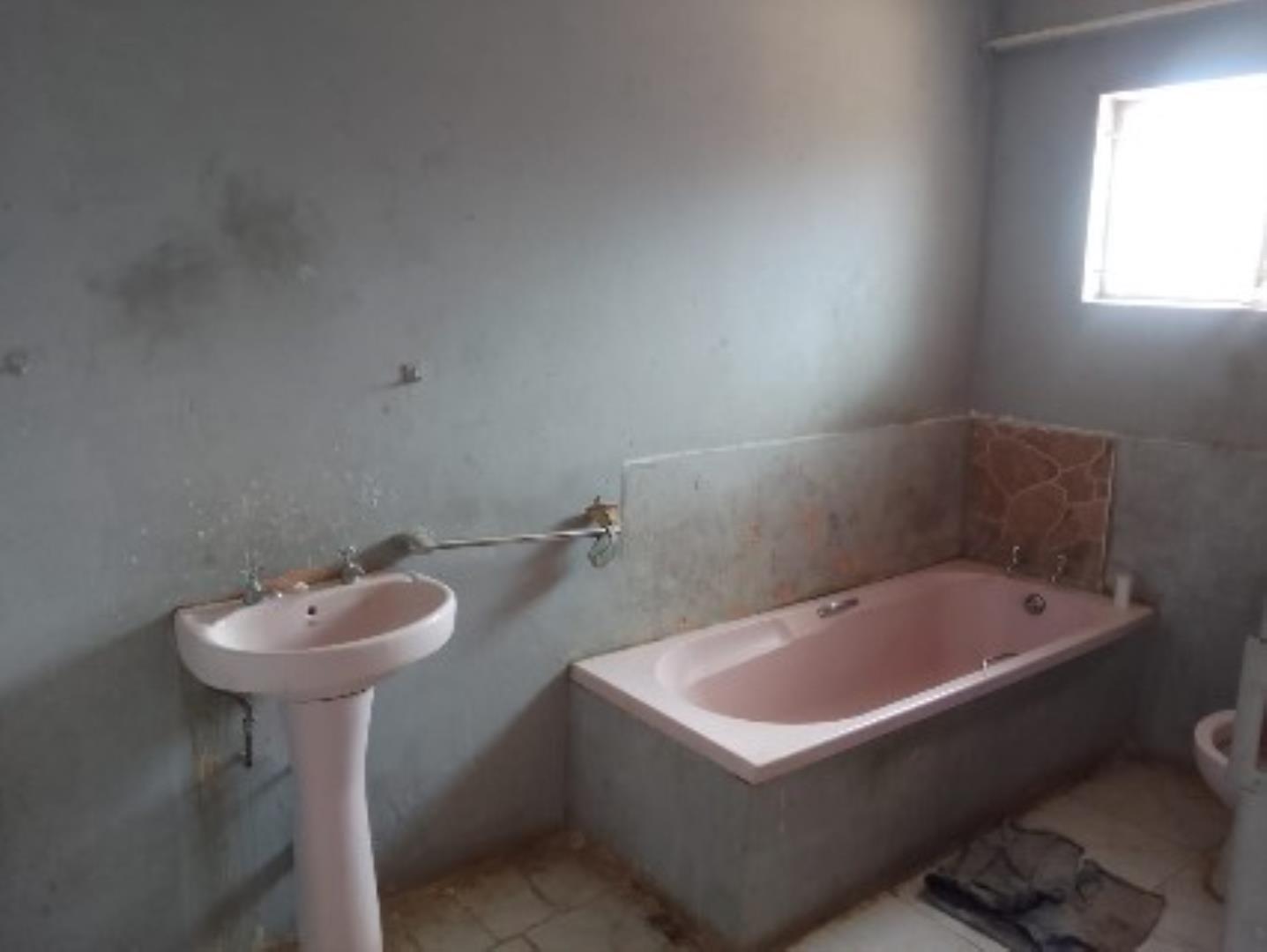 769307_272.jpg