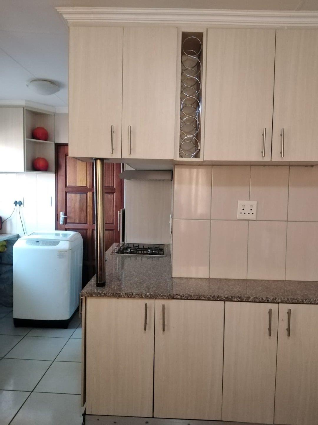 339414451.jpg
