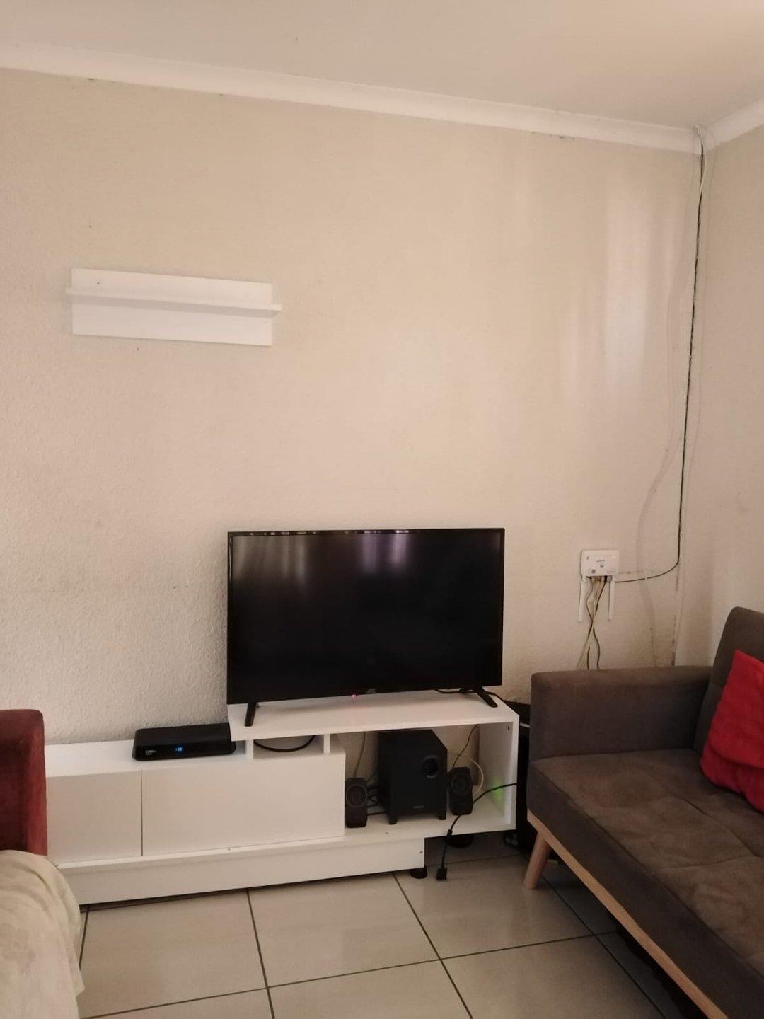 339414460.jpg