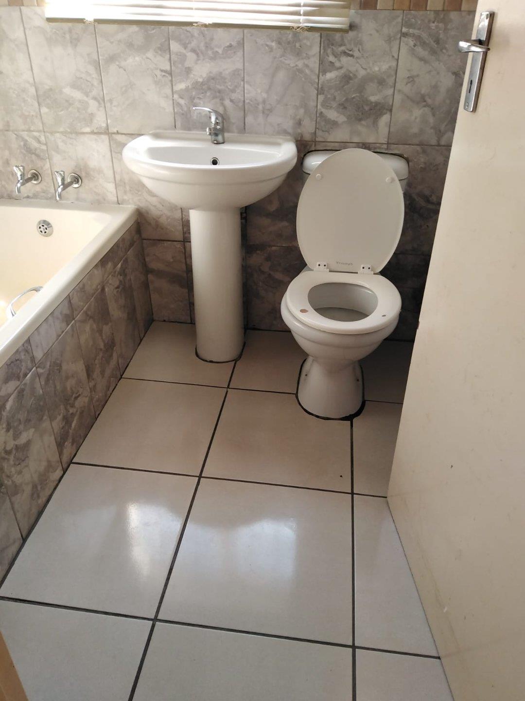 339414462.jpg
