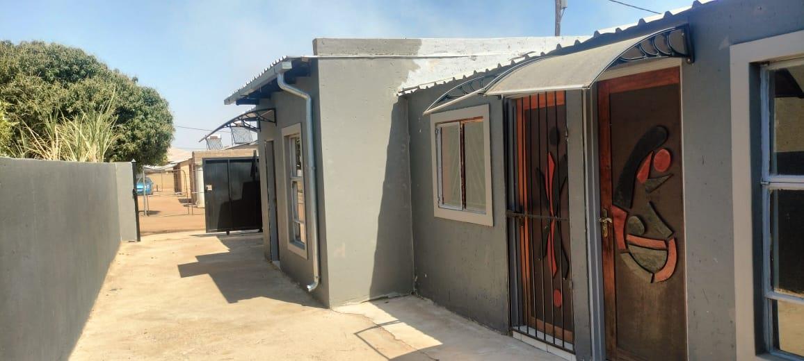 9 Bedroom Apartment for Sale - Gauteng