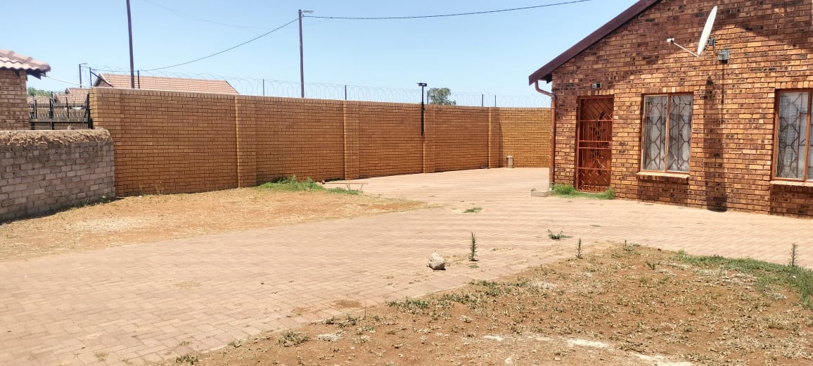345199447.jpg