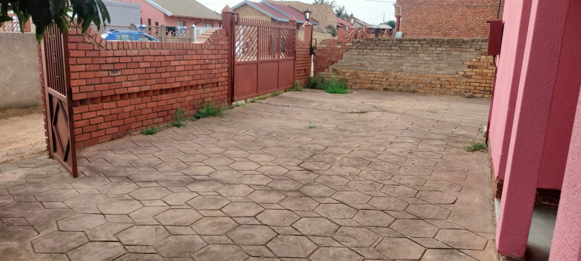 353914504.jpg