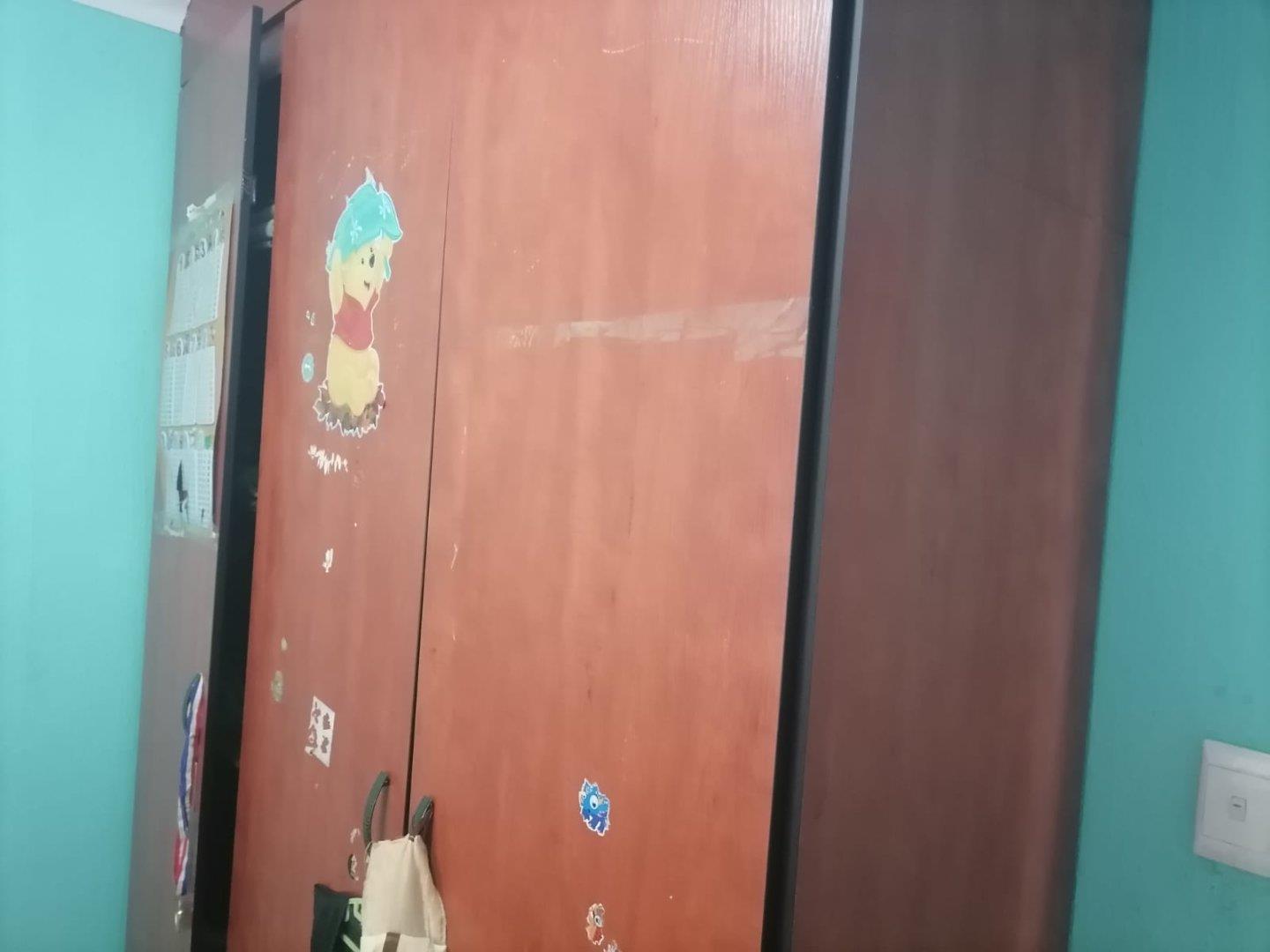 373293048.jpg