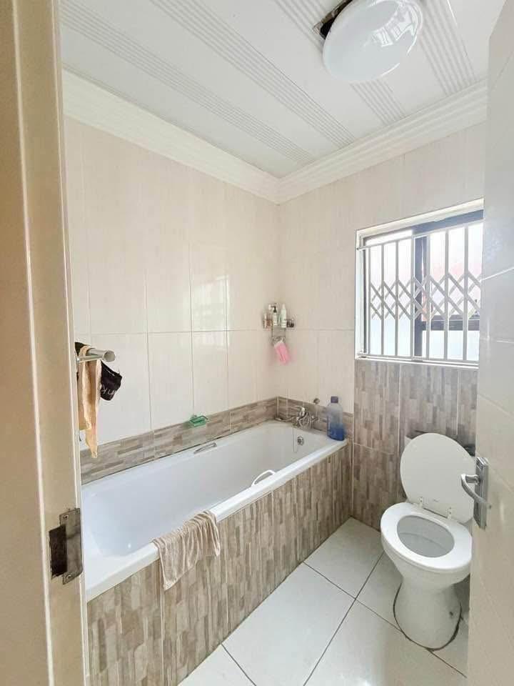 378935346.jpg