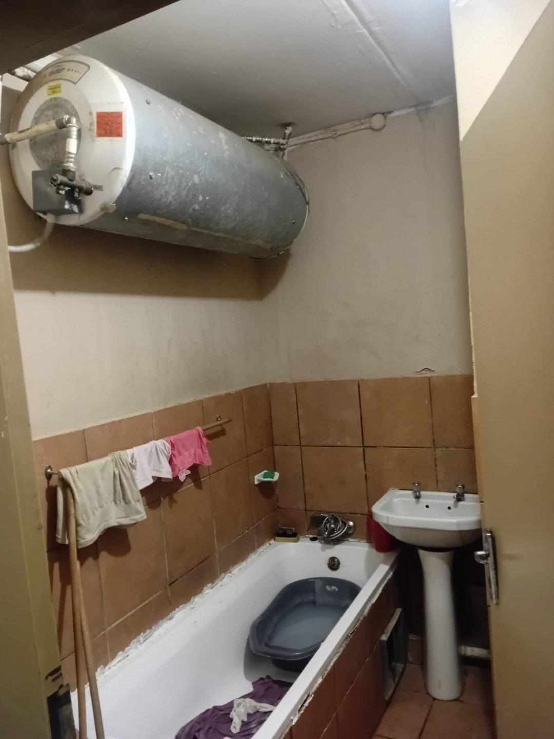382547154.jpg