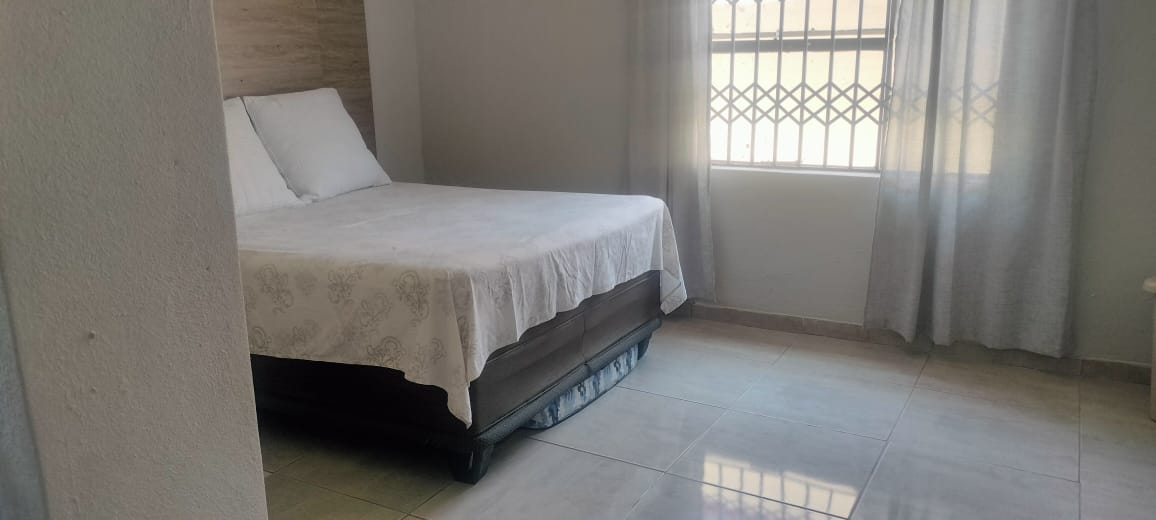 383525871.jpg